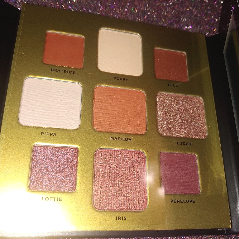 TEDDY GIRL Eyeshadow Palette 9-Piece Eye Shadow Palette butter LONDON